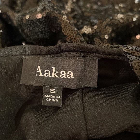Aakaa Black Sequin Dress - Picture 6 of 6